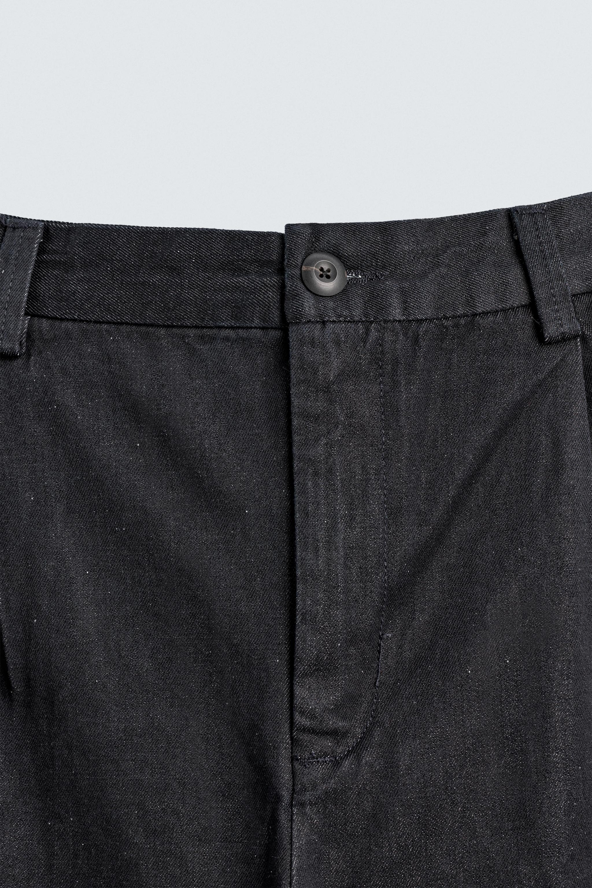 PANTALON CHINO EN DENIM À PLIS